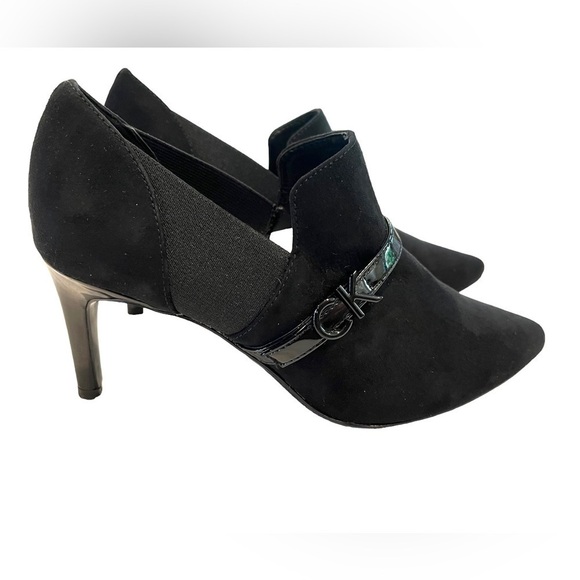Calvin Klein Black sz. US 6 Suede Patent Leather Jaclyn Heels Booties Shooties - Picture 1 of 12
